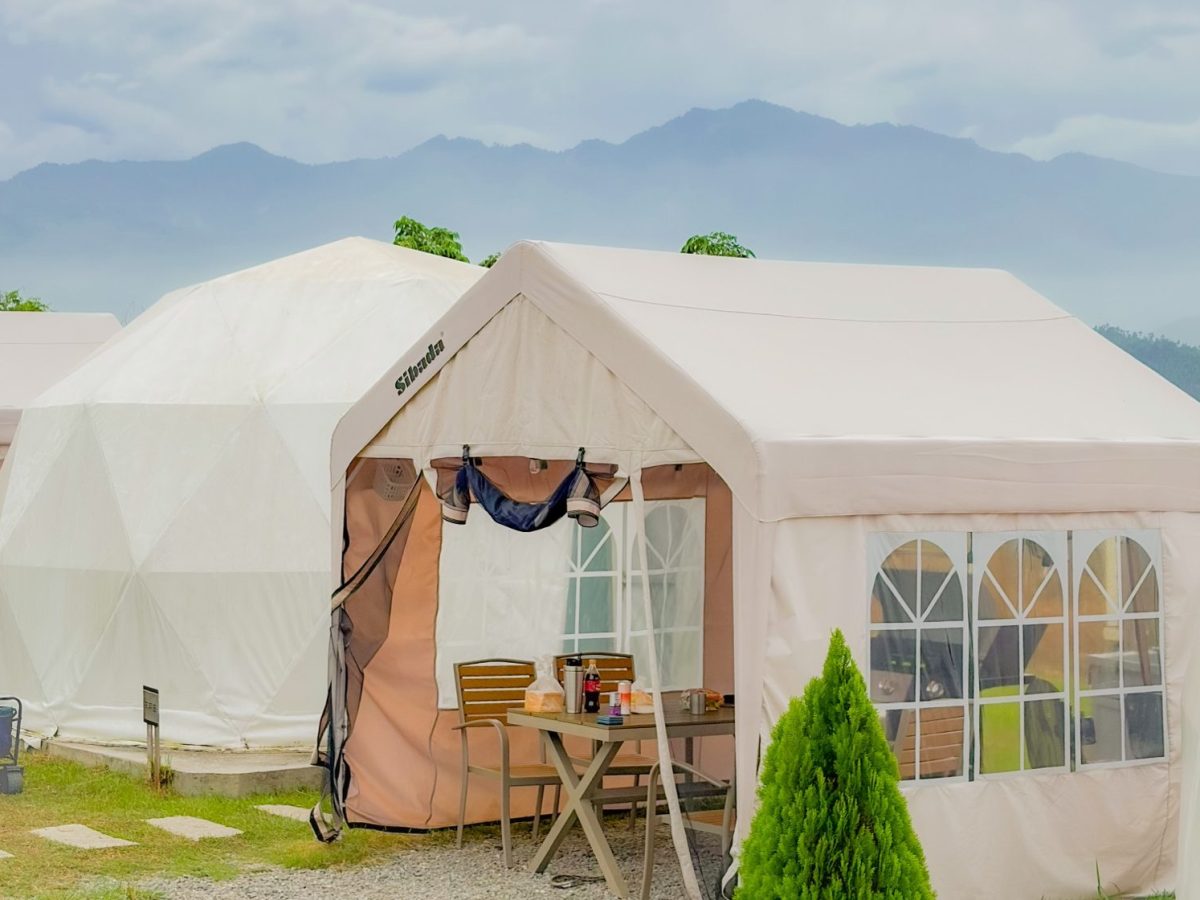 嘉義懶人露營推薦｜歸樸森活露營區住宿心得：落日山景星球帳，一泊三食輕鬆躺著露營